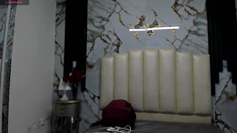 Hey Guys  Im Mollie online show from December 3, 2025, 12:25 pm