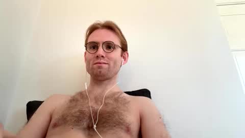 Snapshot of molliter chatting on September 19, 2025, 12:50 pm molliter online show from September 19, 2025, 12:50 pm