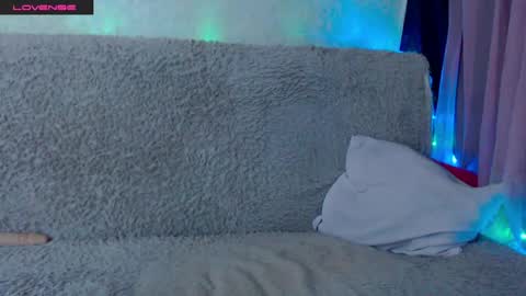 Molly1sex online show from April 26, 2026, 4:43 am