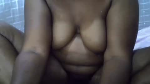 molly3211 online show from April 17, 2026, 4:48 am