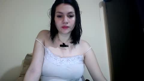 Snapshot of molly_fragance chatting on October 11, 2025, 5:55 pm Molly online show from October 11, 2025, 5:55 pm