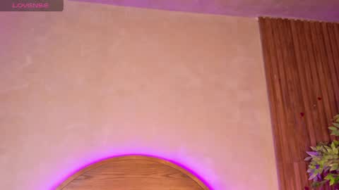 Snapshot of molly_jackson chatting on June 2, 2026, 10:23 pm Molly Jackson online show from June 2, 2026, 10:23 pm