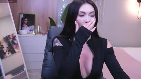 Snapshot of molly_jons chatting on March 12, 2025, 7:24 am Molly online show from March 12, 2025, 7:24 am