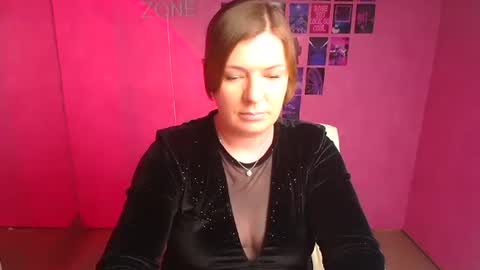 Molly online show from January 11, 2026, 1:05 pm