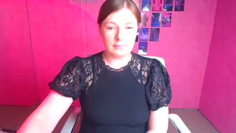 Snapshot of molly_mis chatting on May 21, 2026, 11:50 am Molly online show from May 21, 2026, 11:50 am