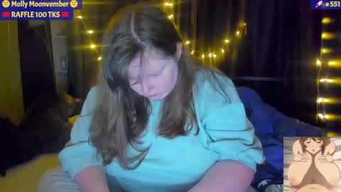 molly_moons online show from November 11, 2025, 10:43 pm