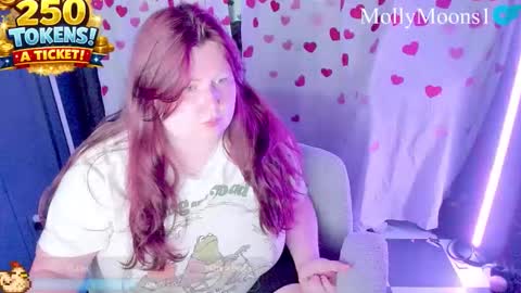 molly_moons online show from April 29, 2026, 9:32 pm