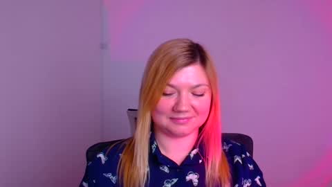 Snapshot of molly_moree chatting on January 18, 2025, 9:34 am Molly online show from January 18, 2025, 9:34 am