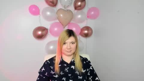 Snapshot of molly_moree chatting on February 11, 2025, 4:02 pm Molly online show from February 11, 2025, 4:02 pm