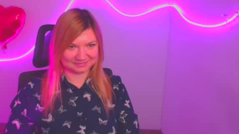 Snapshot of molly_moree chatting on February 22, 2025, 9:45 am Molly online show from February 22, 2025, 9:45 am