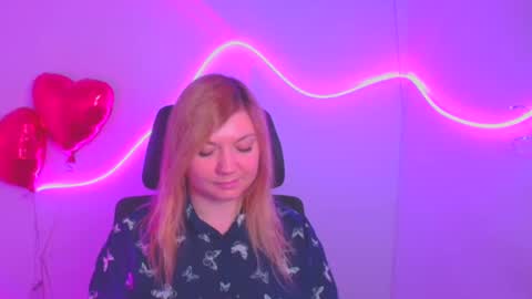 Snapshot of molly_moree chatting on February 27, 2025, 9:43 am Molly online show from February 27, 2025, 9:43 am