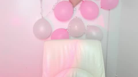 Snapshot of molly_moree chatting on March 11, 2025, 12:17 pm Molly online show from March 11, 2025, 12:17 pm