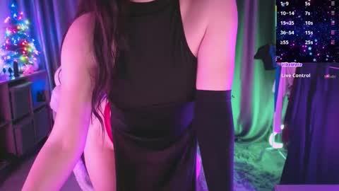 Molly online show from December 20, 2025, 1:18 pm