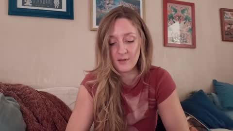 Snapshot of molly_pills chatting on June 1, 2026, 4:09 pm Molly online show from June 1, 2026, 4:09 pm