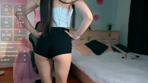 Molly online show from June 20, 2026, 4:15 am