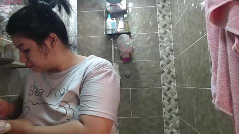 Molly online show from January 6, 2025, 11:09 pm