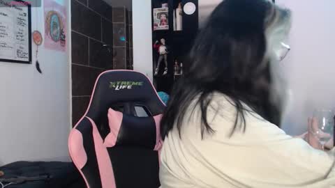 Molly online show from September 20, 2025, 5:30 am