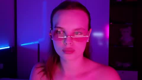 Molly online show from June 25, 2026, 12:31 pm