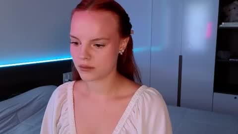 Molly online show from July 16, 2026, 1:55 am