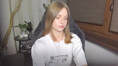 Snapshot of mollydangerous chatting on April 24, 2026, 7:49 pm Taisha online show from April 24, 2026, 7:49 pm