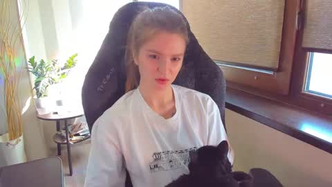 Snapshot of mollydangerous chatting on May 6, 2026, 6:41 am Taisha online show from May 6, 2026, 6:41 am