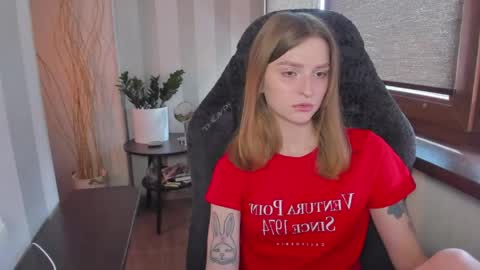 Snapshot of mollydangerous chatting on May 13, 2026, 10:45 am Taisha online show from May 13, 2026, 10:45 am