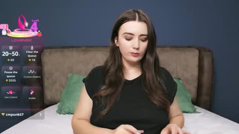 Molly online show from October 19, 2025, 7:03 pm