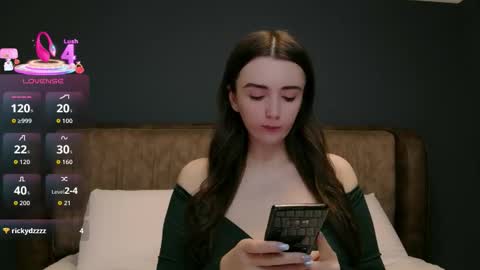 Molly online show from March 7, 2026, 8:50 pm