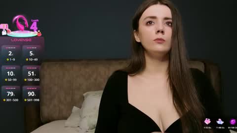 Molly online show from April 24, 2026, 8:11 pm
