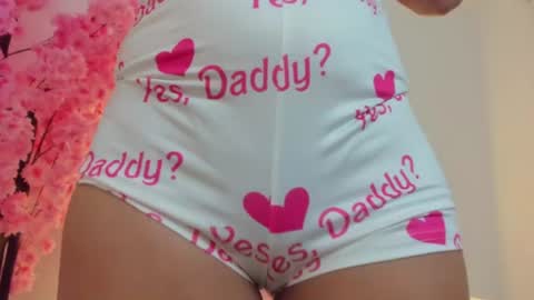Snapshot of mollylove_ chatting on June 25, 2026, 8:02 pm mollylove_ online show from June 25, 2026, 8:02 pm