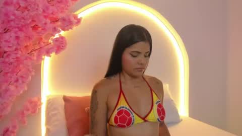 Snapshot of mollylove_ chatting on July 3, 2026, 7:20 pm mollylove_ online show from July 3, 2026, 7:20 pm