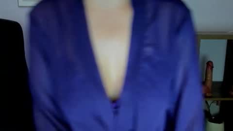 Snapshot of mollymoon40 chatting on November 27, 2025, 4:20 pm Molly online show from November 27, 2025, 4:20 pm