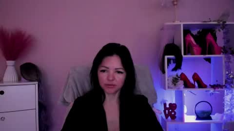 Molly online show from May 5, 2026, 6:43 am