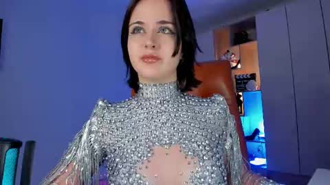 Snapshot of mollyposh chatting on June 26, 2026, 8:24 pm Molly online show from June 26, 2026, 8:24 pm