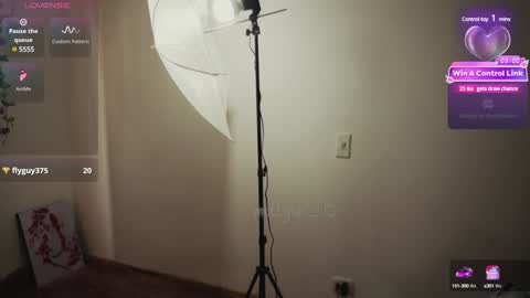 Snapshot of mollysb_05 chatting on December 6, 2024, 7:01 pm mollysb_05 online show from December 6, 2024, 7:01 pm