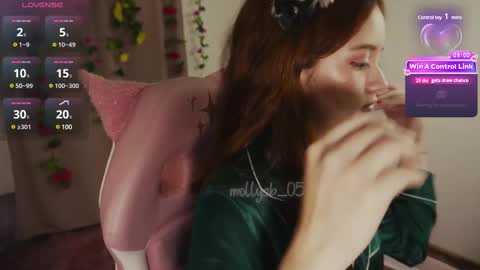 Snapshot of mollysb_05 chatting on February 13, 2025, 6:48 pm mollysb_05 online show from February 13, 2025, 6:48 pm