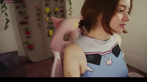 Snapshot of mollysb_05 chatting on March 6, 2025, 8:59 pm mollysb_05 online show from March 6, 2025, 8:59 pm