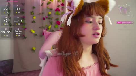 Snapshot of mollysb_05 chatting on September 15, 2025, 6:52 pm mollysb_05 online show from September 15, 2025, 6:52 pm