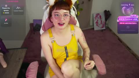 mollysb_05 online show from May 22, 2026, 10:59 pm