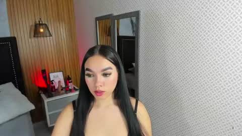 MOLLY online show from July 1, 2026, 6:51 pm