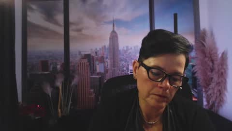 MollySun Nina Randmann online show from October 7, 2025, 6:27 pm