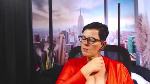 MollySun Nina Randmann online show from October 27, 2025, 7:07 pm