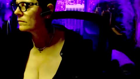 Snapshot of mollysun chatting on June 4, 2026, 4:24 pm MollySun Nina Randmann online show from June 4, 2026, 4:24 pm