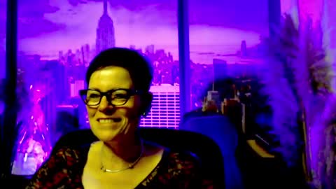 Snapshot of mollysun chatting on July 1, 2026, 4:18 pm MollySun Nina Randmann online show from July 1, 2026, 4:18 pm