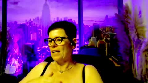 Snapshot of mollysun chatting on July 17, 2026, 4:01 pm MollySun Nina Randmann online show from July 17, 2026, 4:01 pm