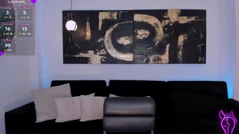 Molly Sunders online show from March 5, 2025, 9:04 pm