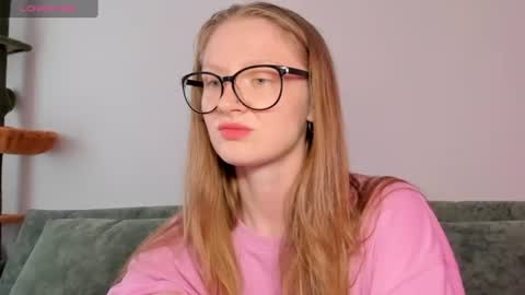 Snapshot of mollytucker chatting on July 12, 2026, 3:25 pm mollytucker online show from July 12, 2026, 3:25 pm