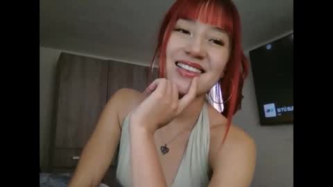 Snapshot of mollywalter chatting on June 10, 2026, 4:50 pm mollywalter online show from June 10, 2026, 4:50 pm