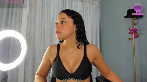 Molly online show from September 11, 2025, 12:49 pm