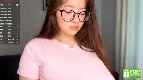 Snapshot of moltenpeach chatting on June 16, 2026, 3:31 am Hermina online show from June 16, 2026, 3:31 am
